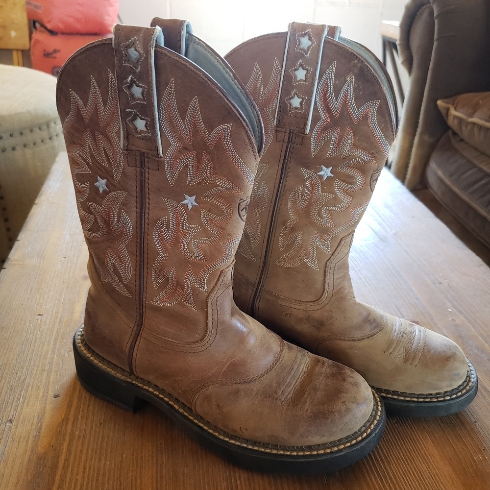 Ariat Probaby cowboy boots